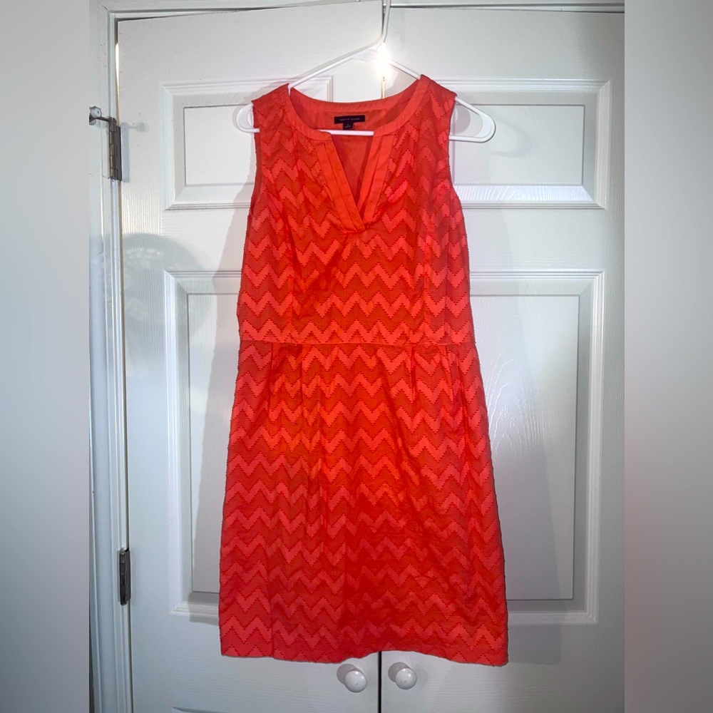 🎉 3 for $15 Tommy Hilfiger Chevron Coral Dress Size 10
